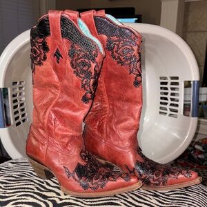 NWT Corral Vintage brand  Women's blood Red leather/Black lizard Western Boots 8
